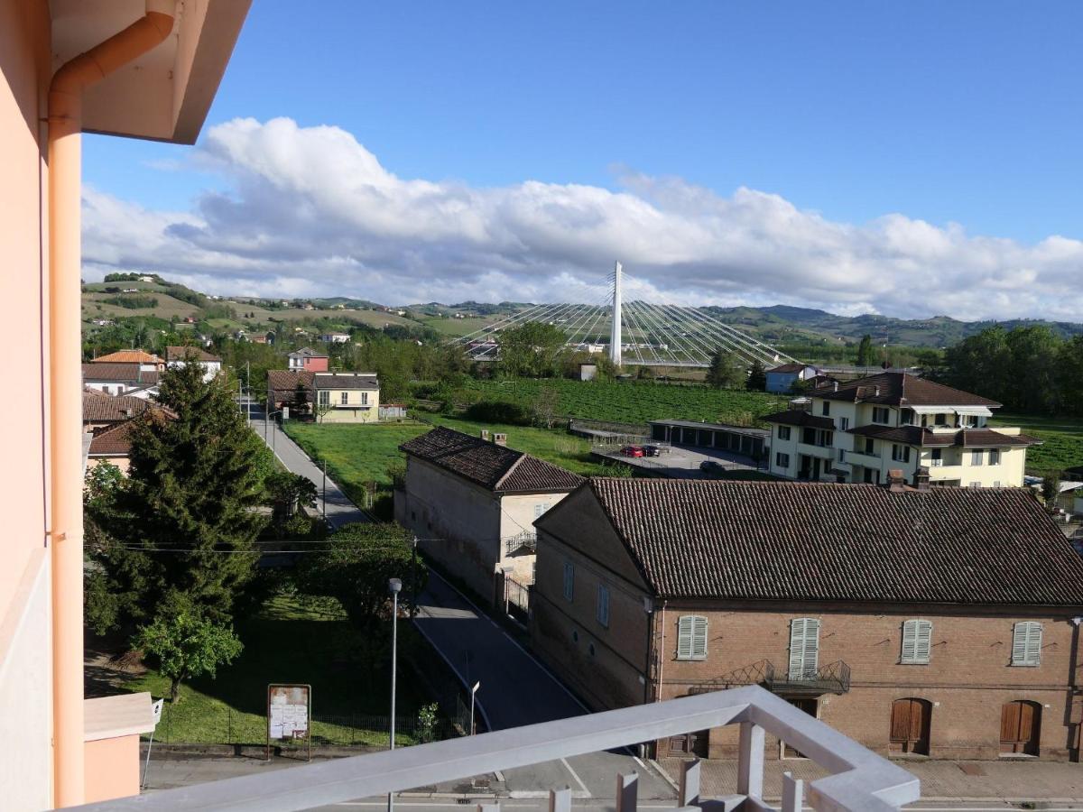 Appartamento Panoramico Nizza Monferrato Eksteriør bilde