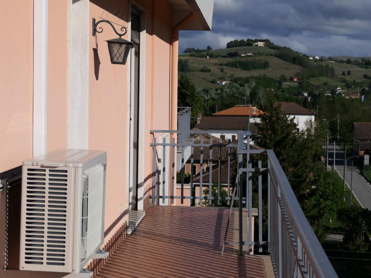 Appartamento Panoramico Nizza Monferrato Eksteriør bilde