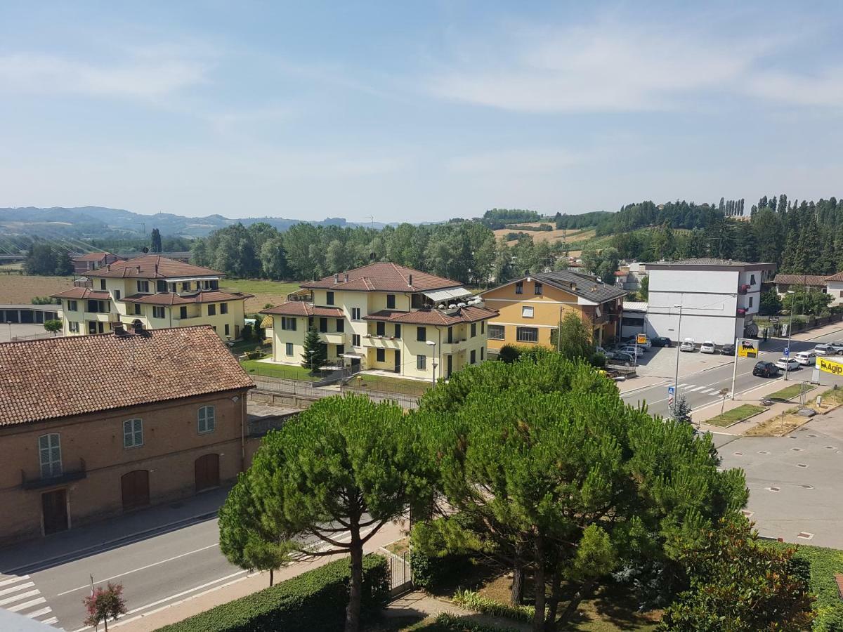 Appartamento Panoramico Nizza Monferrato Eksteriør bilde