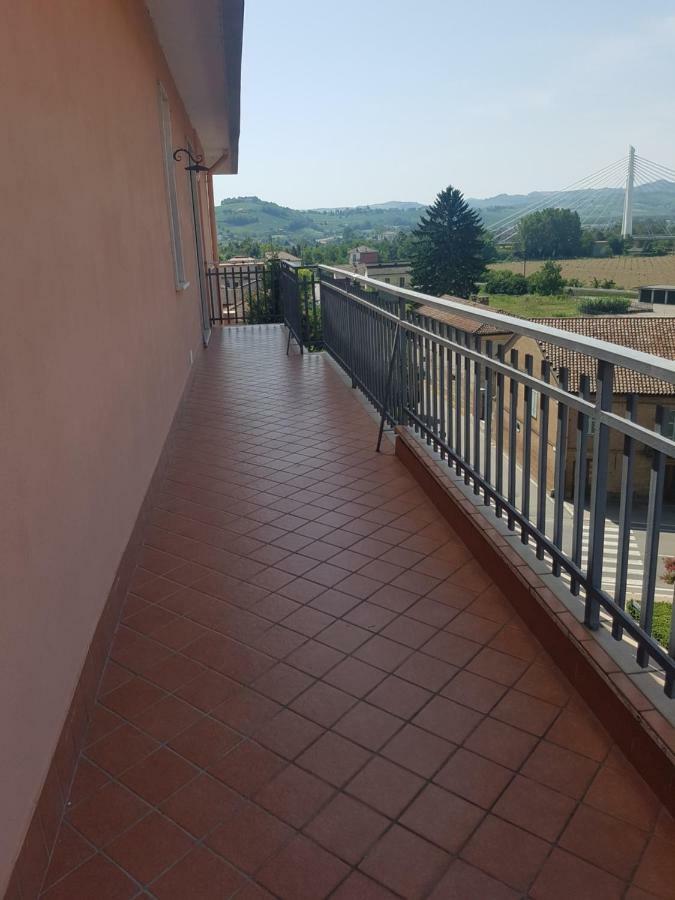 Appartamento Panoramico Nizza Monferrato Eksteriør bilde
